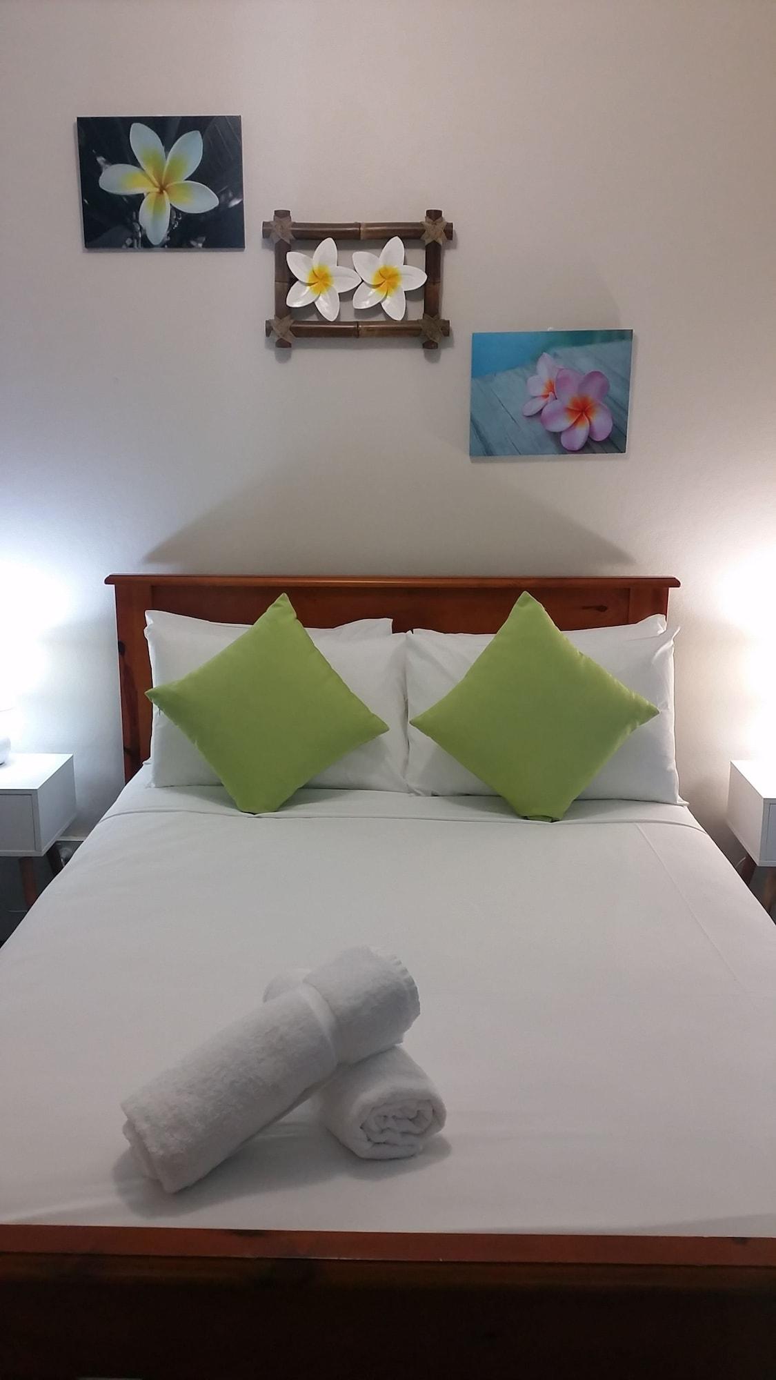 Titree Village Holiday Apartments Port Douglas Buitenkant foto