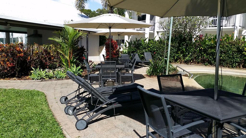 Titree Village Holiday Apartments Port Douglas Buitenkant foto