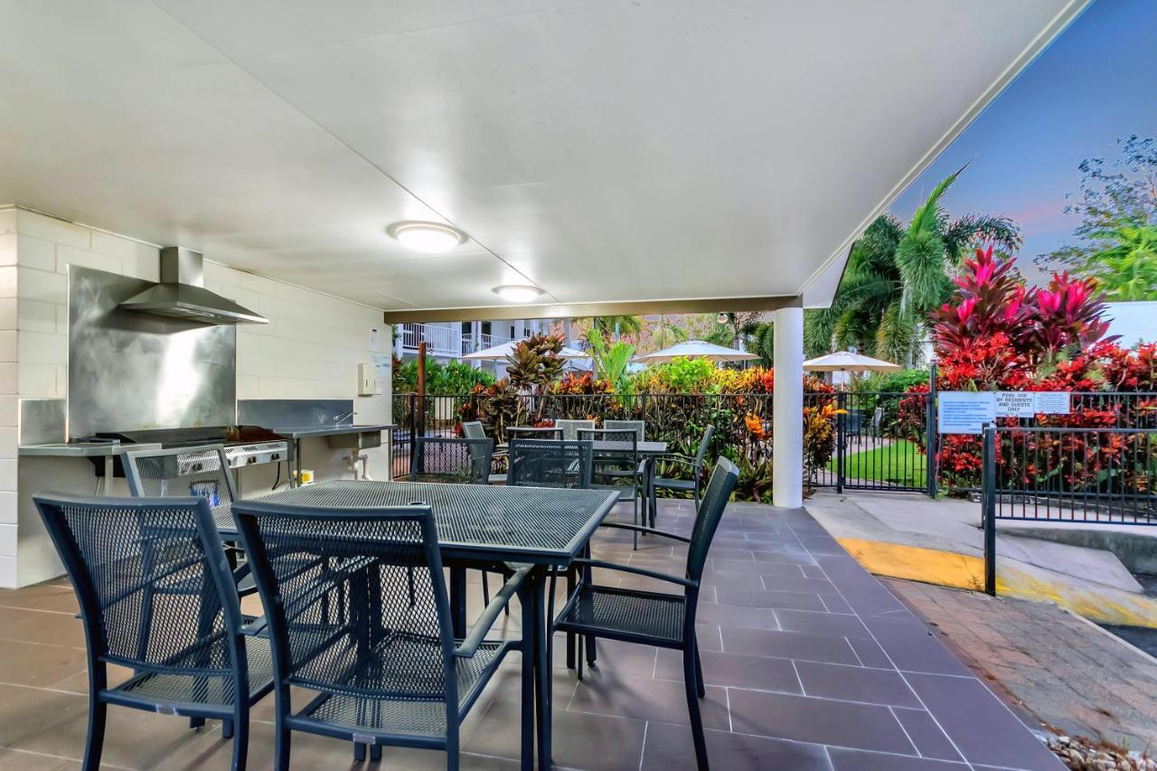 Titree Village Holiday Apartments Port Douglas Buitenkant foto